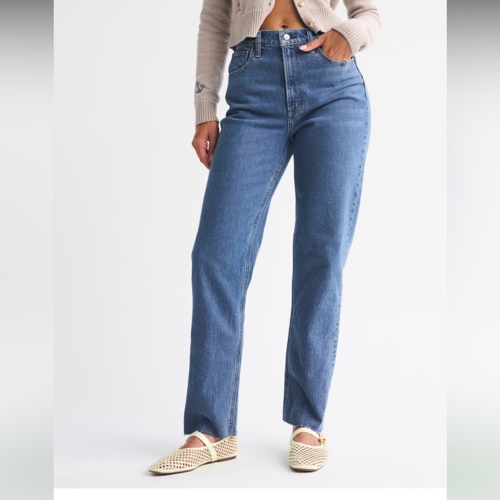 Abercrombie & Fitch High Rise Straight Leg Jeans in Classic Blue